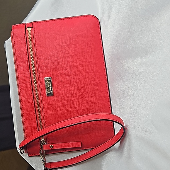kate spade Handbags - kate spade Red Wristlet Gold Zipper